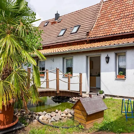 Nature Escape In Meisdorf, Cleaning Included דירה